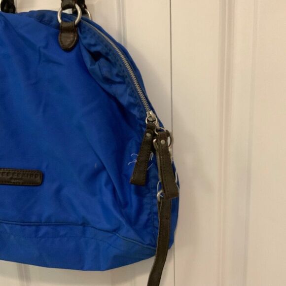 Liebeskind Blue Nylon Handbag With Detachable Leather Strap & Dual Handles - Picture 4 of 13